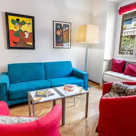 Tra Via Brera E Via Spiga, Deluxe Appartement