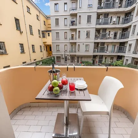 Appartement Tra Via Brera E Via Spiga, Deluxe Milaan