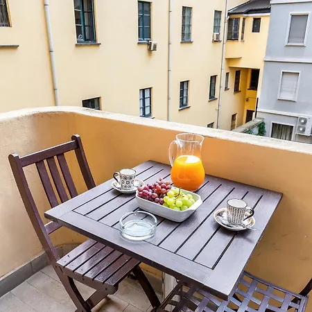 Apartment Tra Via Brera E Via Spiga, Deluxe Milan